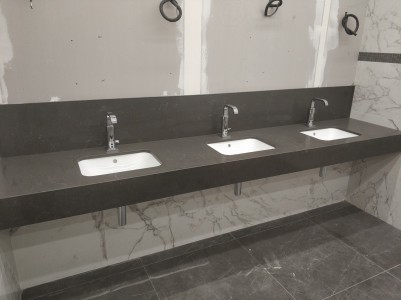 Столешница с тремя мойками и стеновая панель - Аглокварцит 5003 PIATRA GRAY(3398) - июль 2008