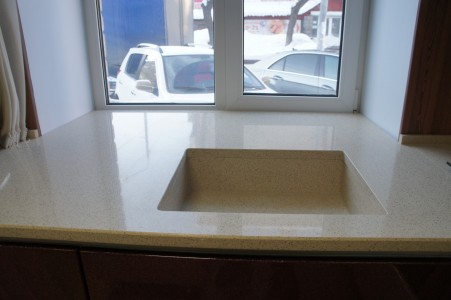 Кухонная мойка напротив окна - Аглокварцит 4110 TERRA ROVENTE(3789) - январь 2013
