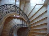 Винтовая лестница - Мрамор CREMA VALENCIA(1194)